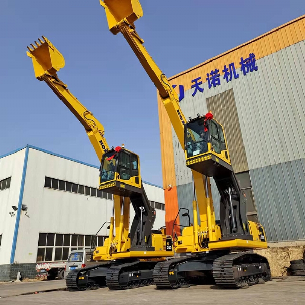 小松200-8mo升降驾驶室36